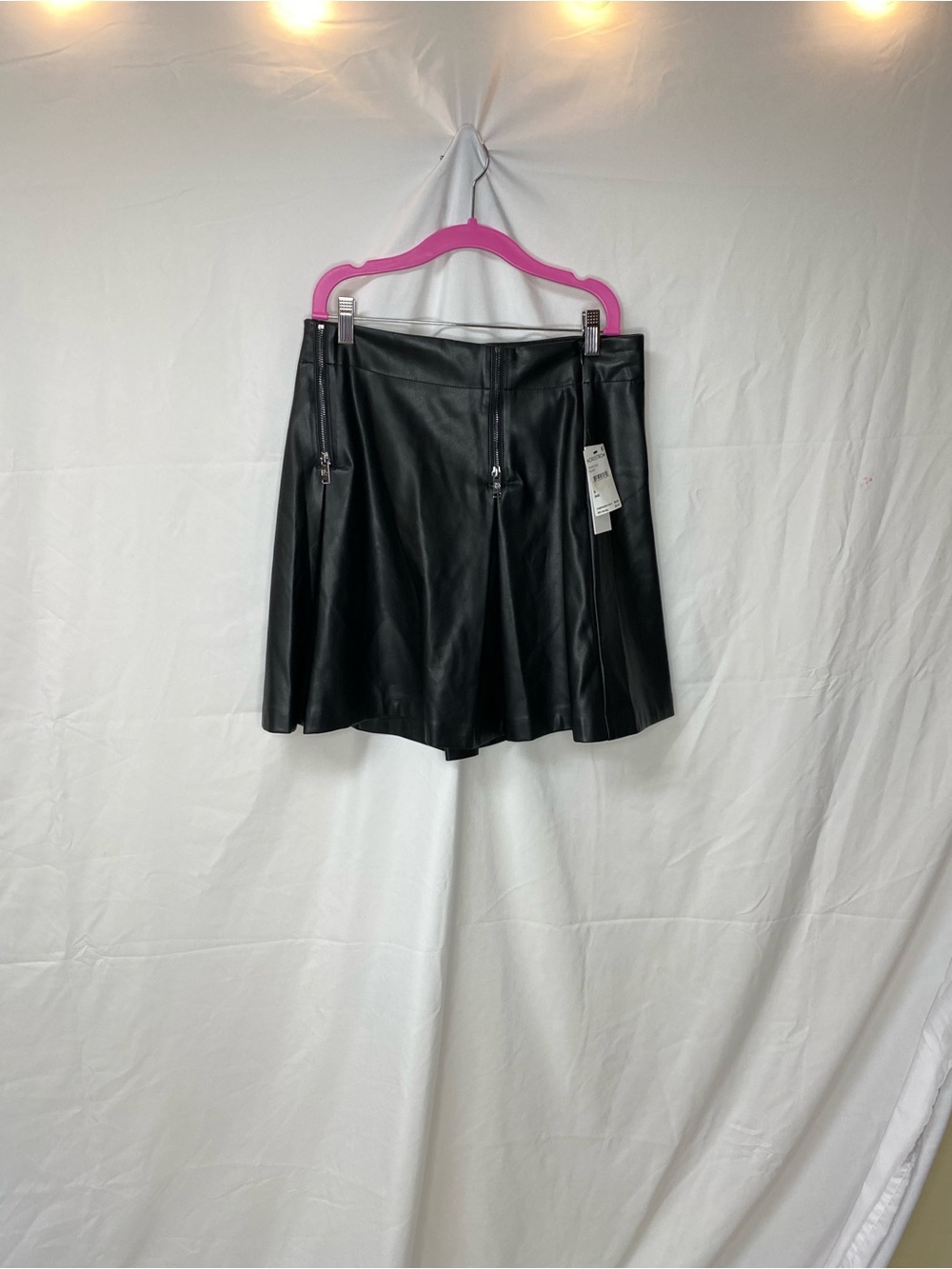 DKNY Black Faux Leather A-Line Mini Skirt size 6